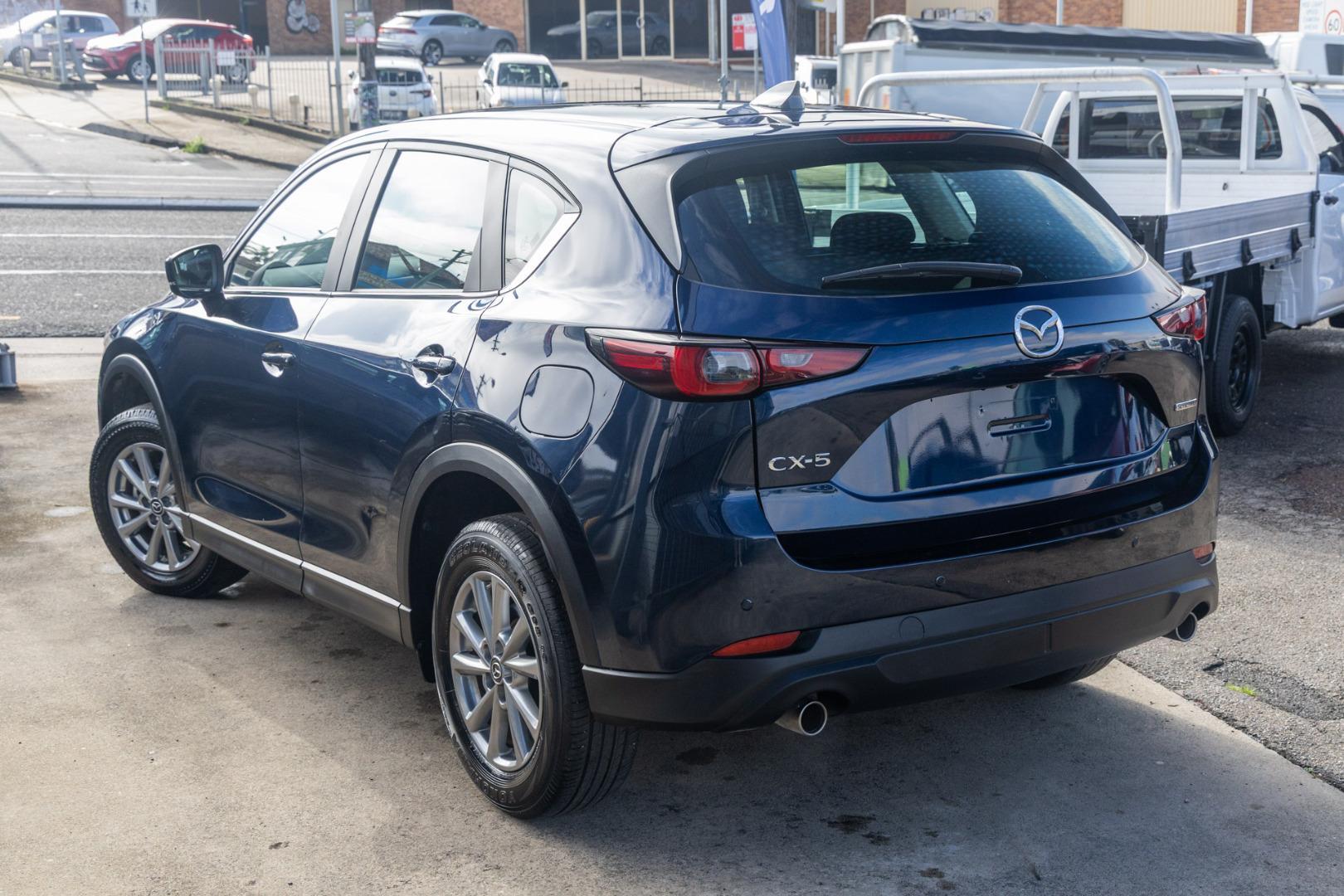 2024 Mazda CX-5 G25 Maxx Sport in Blue