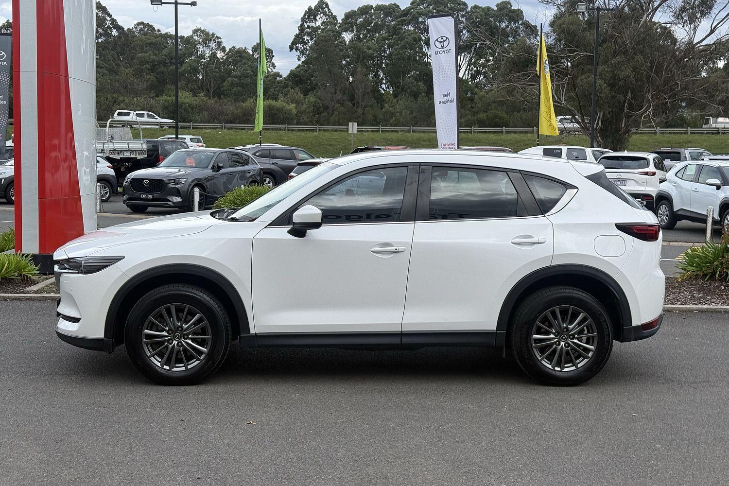 2017 Mazda CX-5 Touring in White