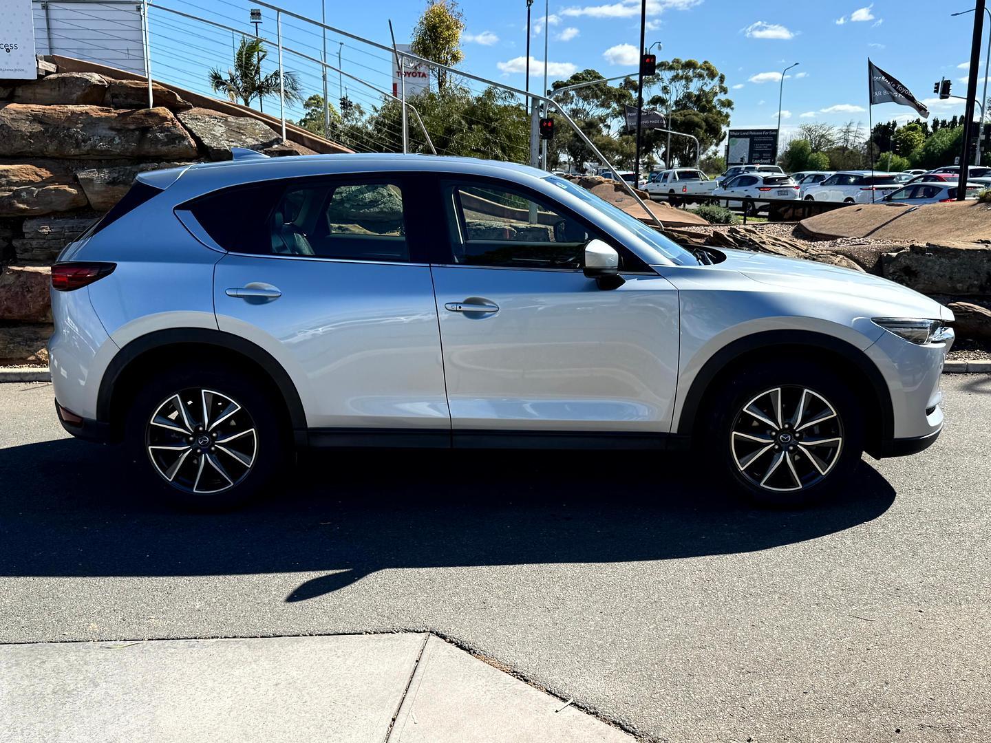 2018 Mazda CX-5 Akera in Silver