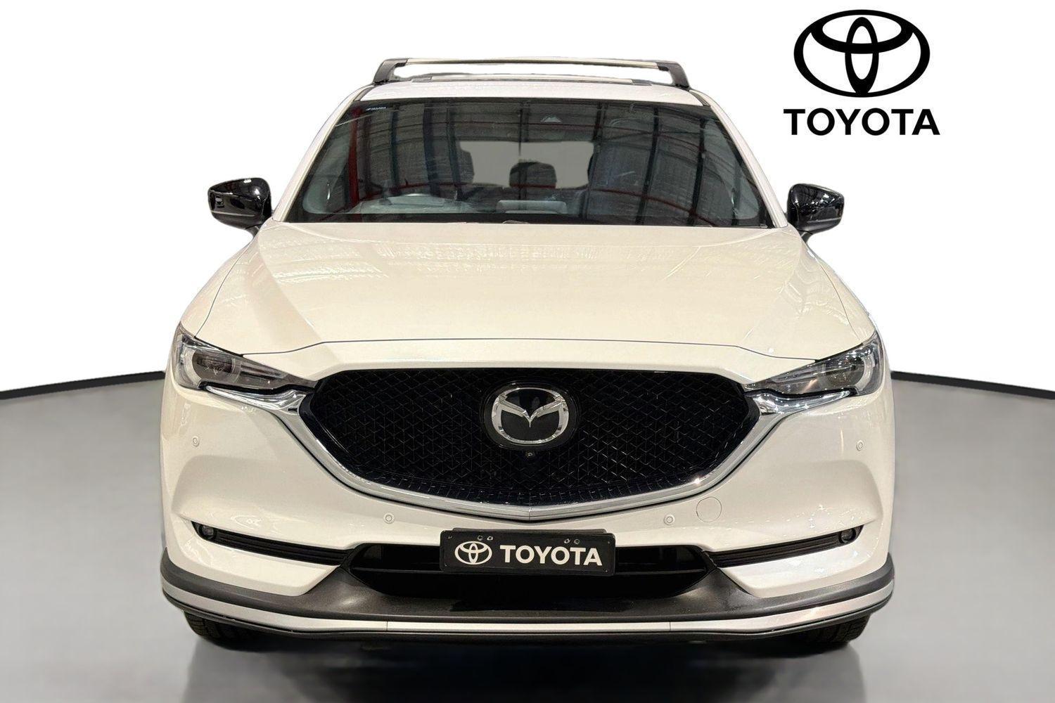 2019 Mazda CX-5 Akera in White