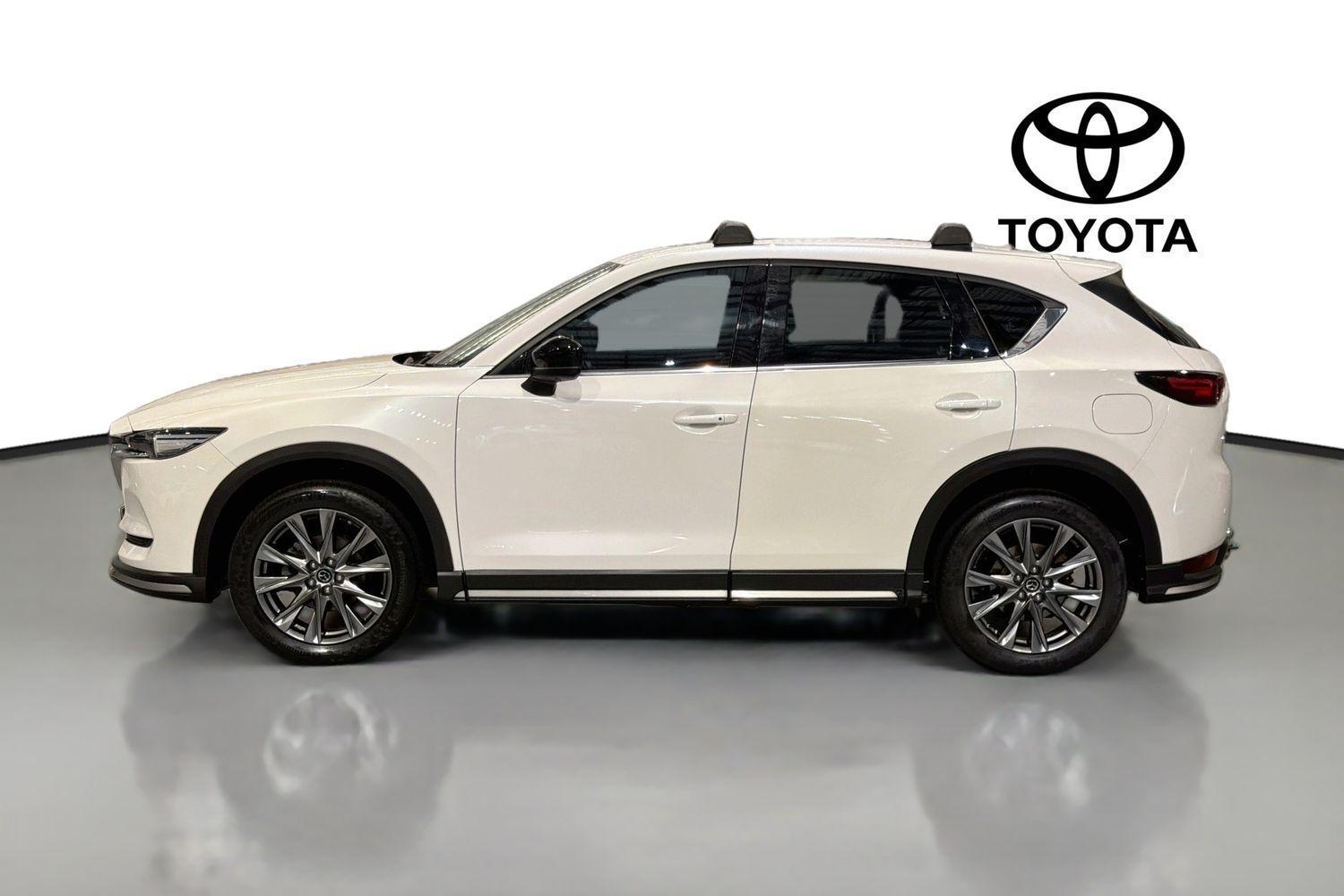 2019 Mazda CX-5 Akera in White