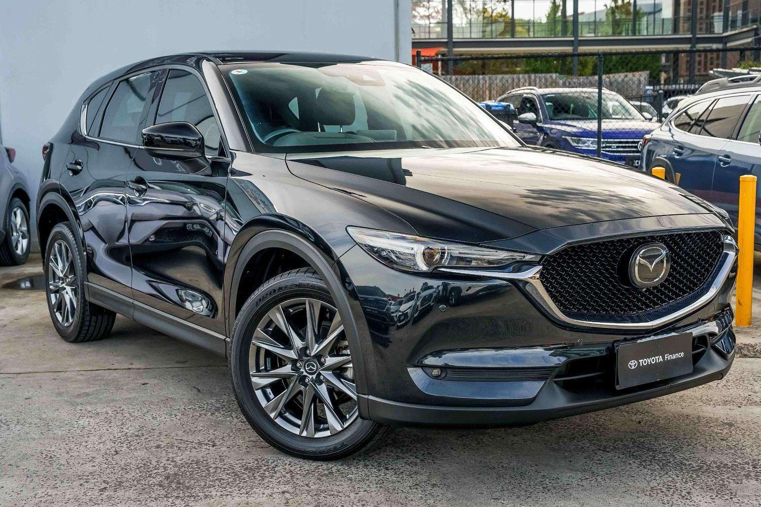 2020 Mazda CX-5 Akera in Black
