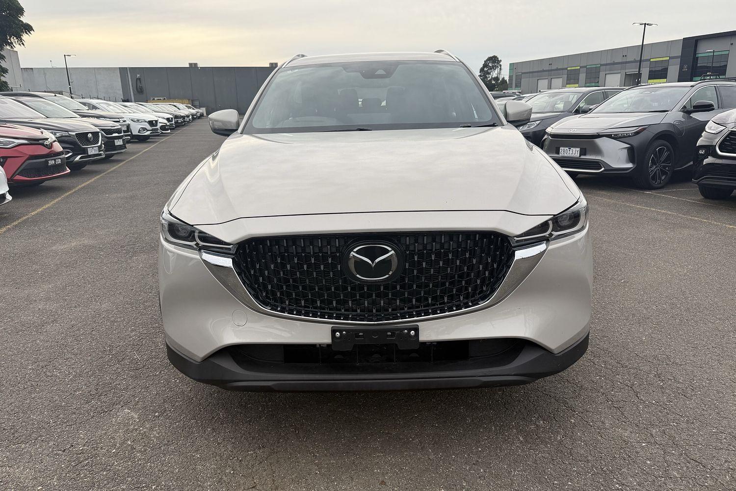 2023 Mazda CX-8 G25 Sport in White
