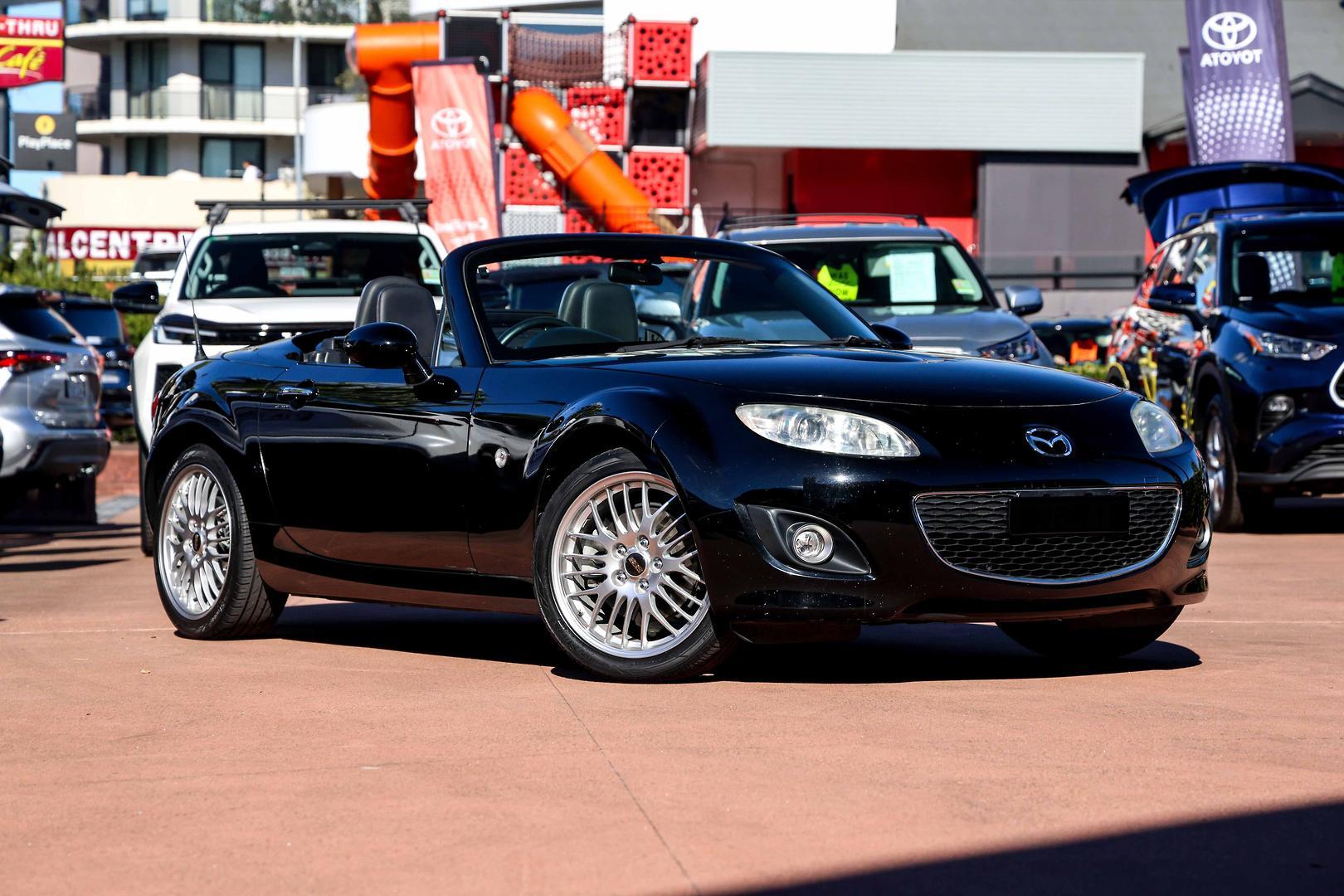 2009 Mazda MX-5 Roadster Coupe in Other