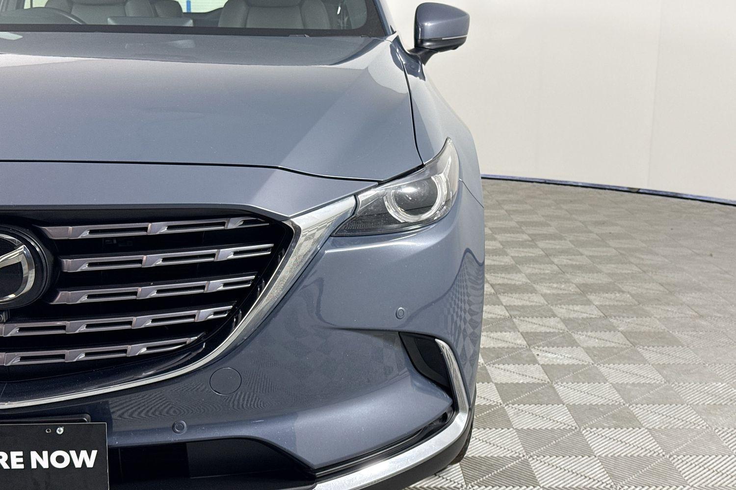2021 Mazda CX-9 Azami LE in Grey