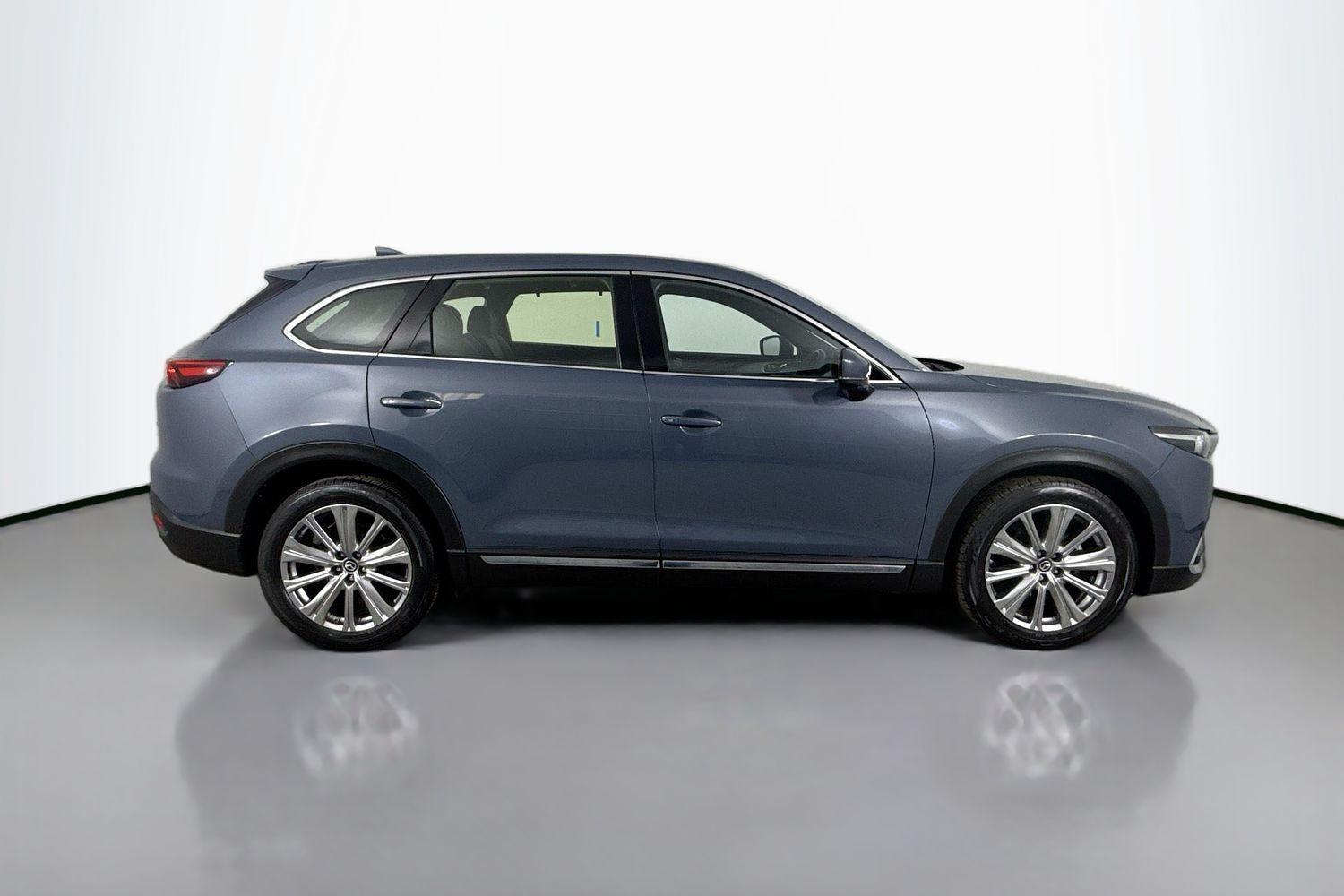 2021 Mazda CX-9 Azami LE in Grey