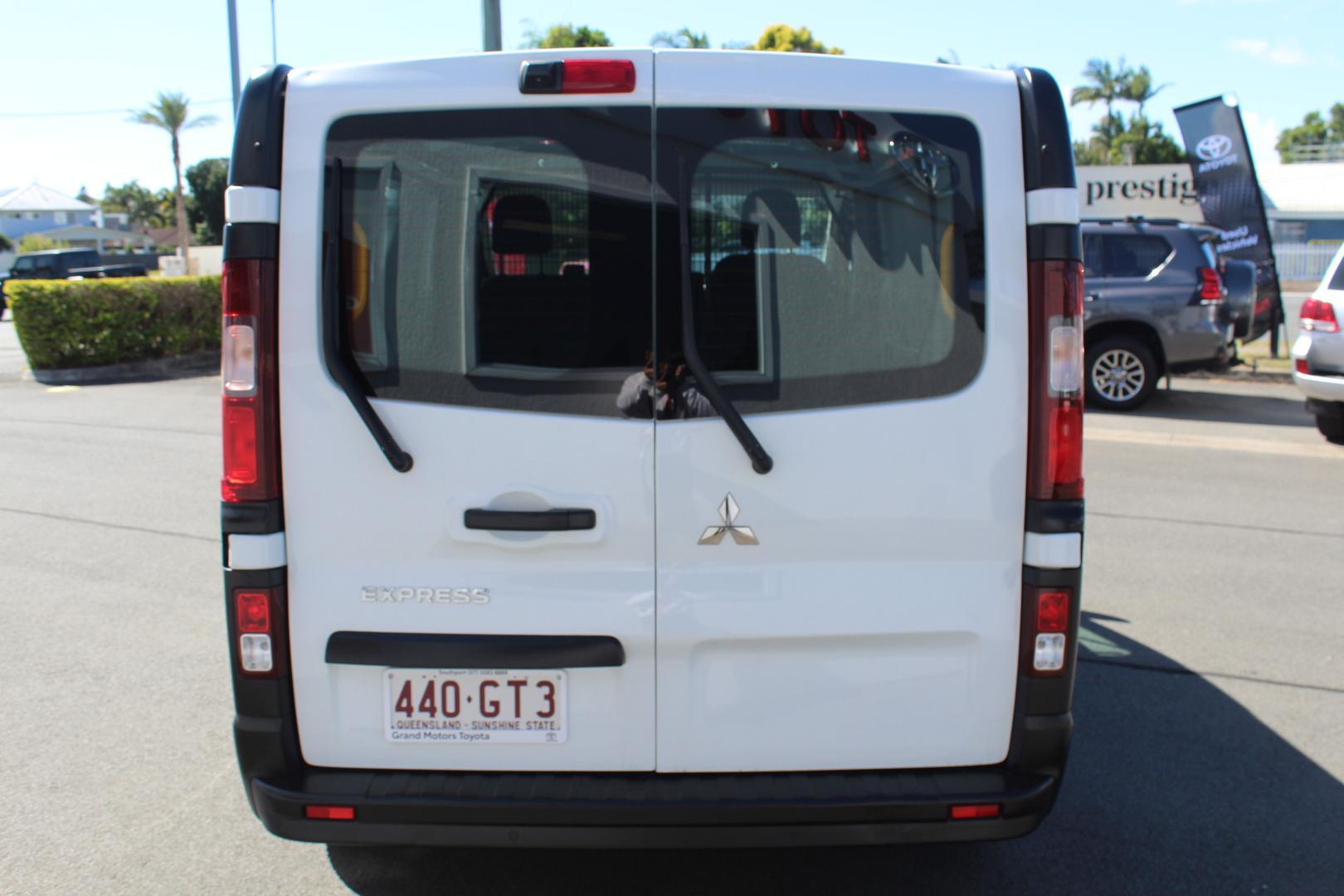 2020 Mitsubishi Express GLX in White