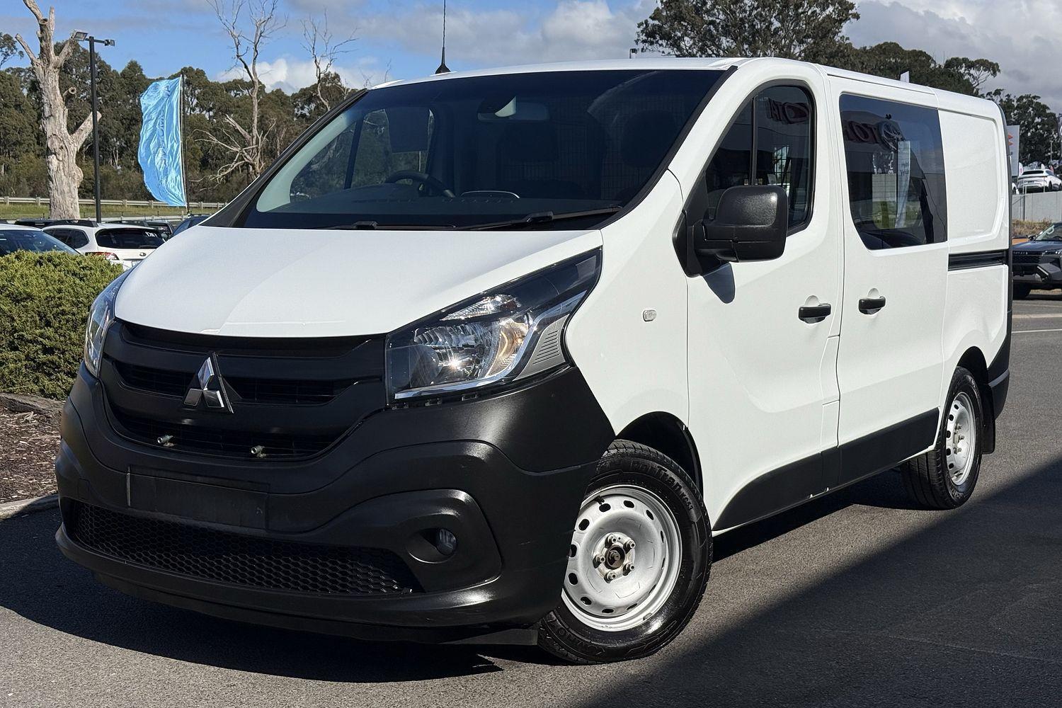 2020 Mitsubishi Express GLX in White
