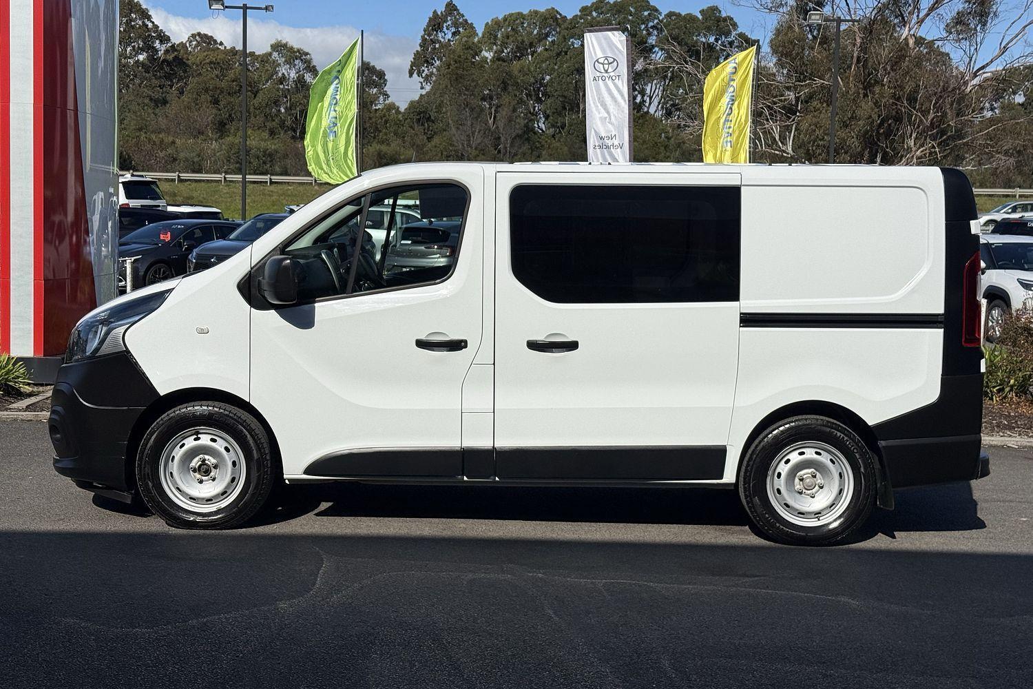 2020 Mitsubishi Express GLX in White