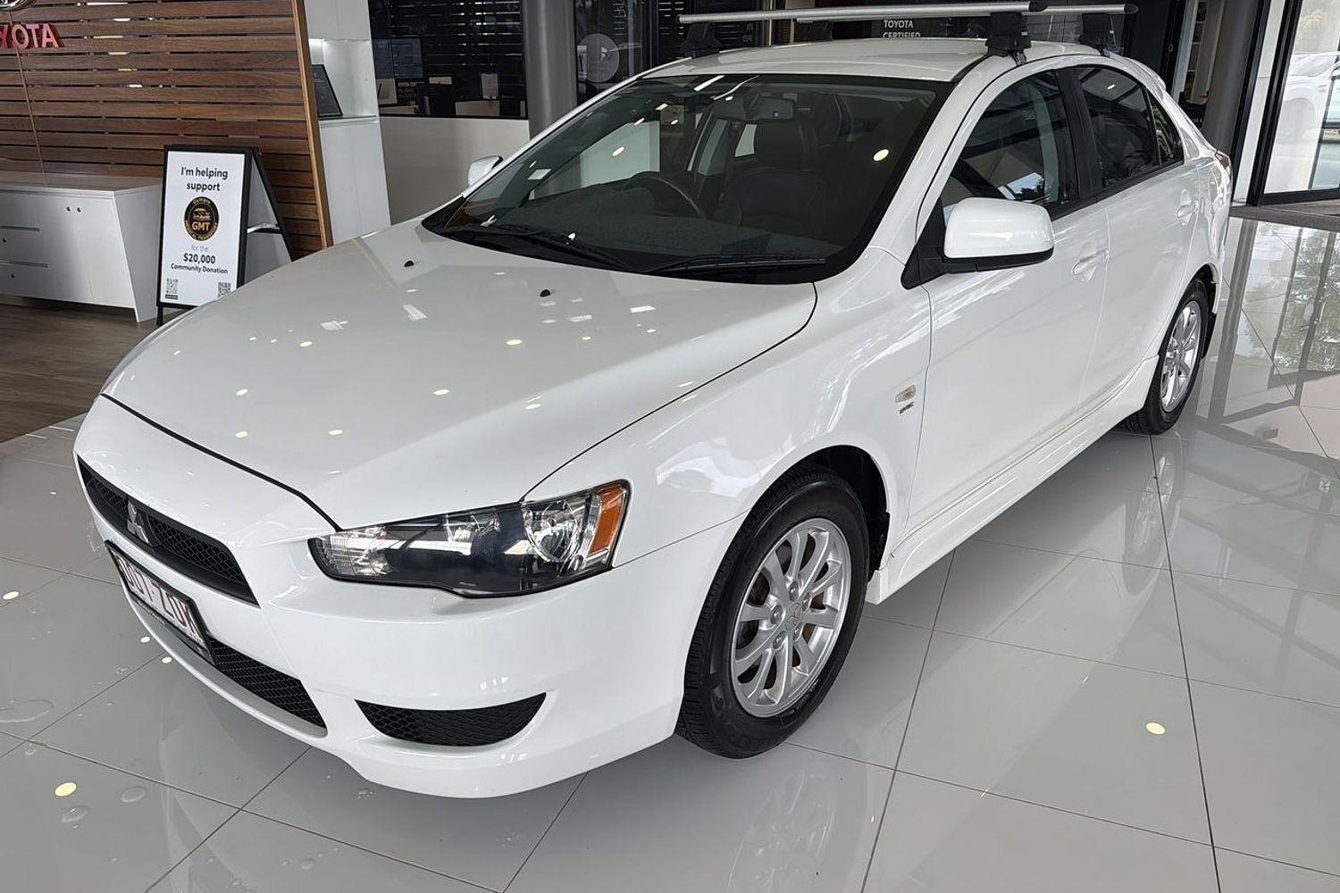 2011 Mitsubishi Lancer ES in White