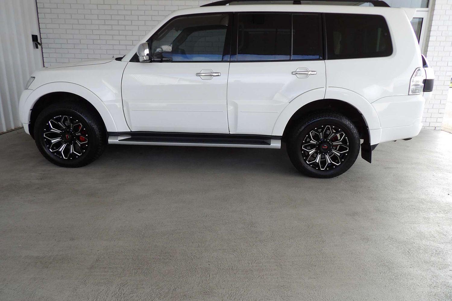 2018 Mitsubishi Pajero GLS in Other