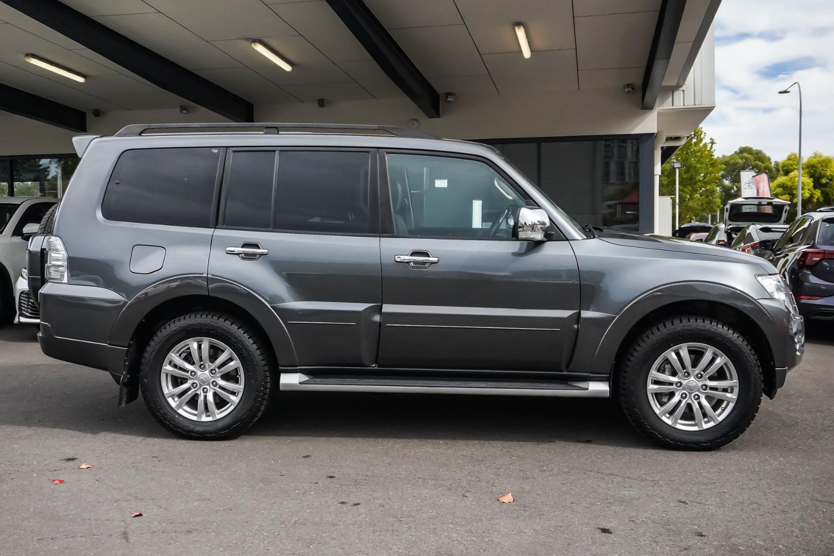 2018 Mitsubishi Pajero GLS in Other
