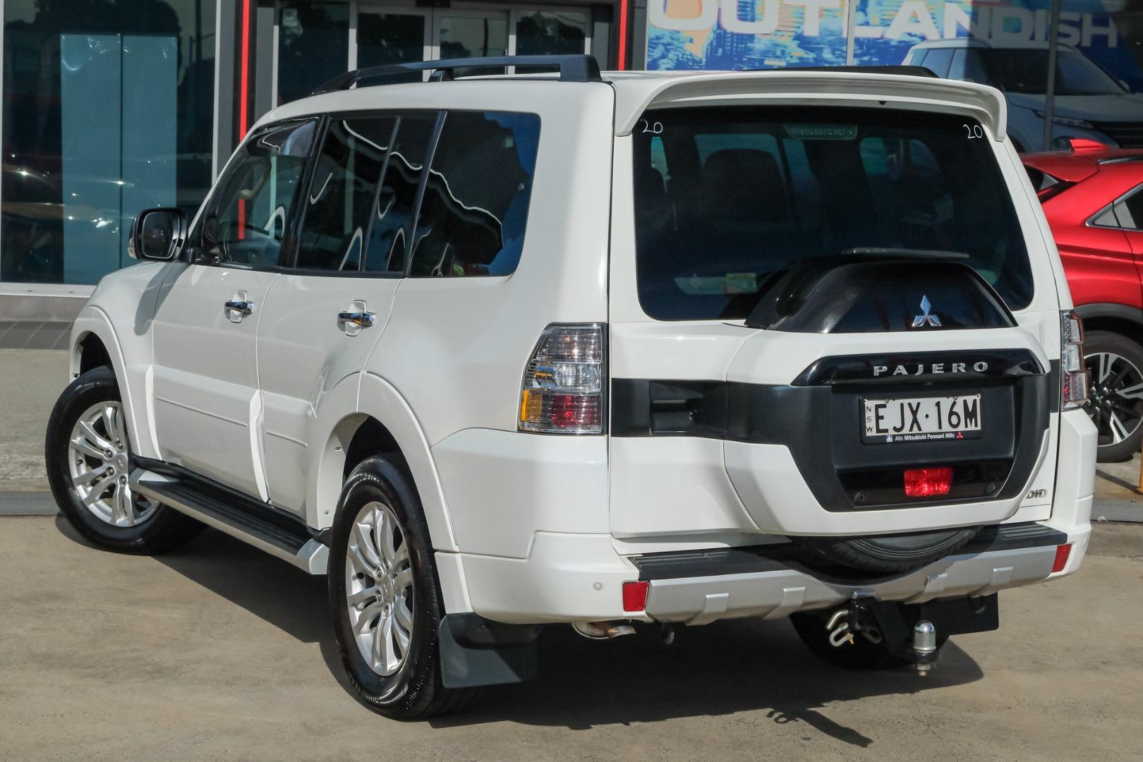 2019 Mitsubishi Pajero GLS in White
