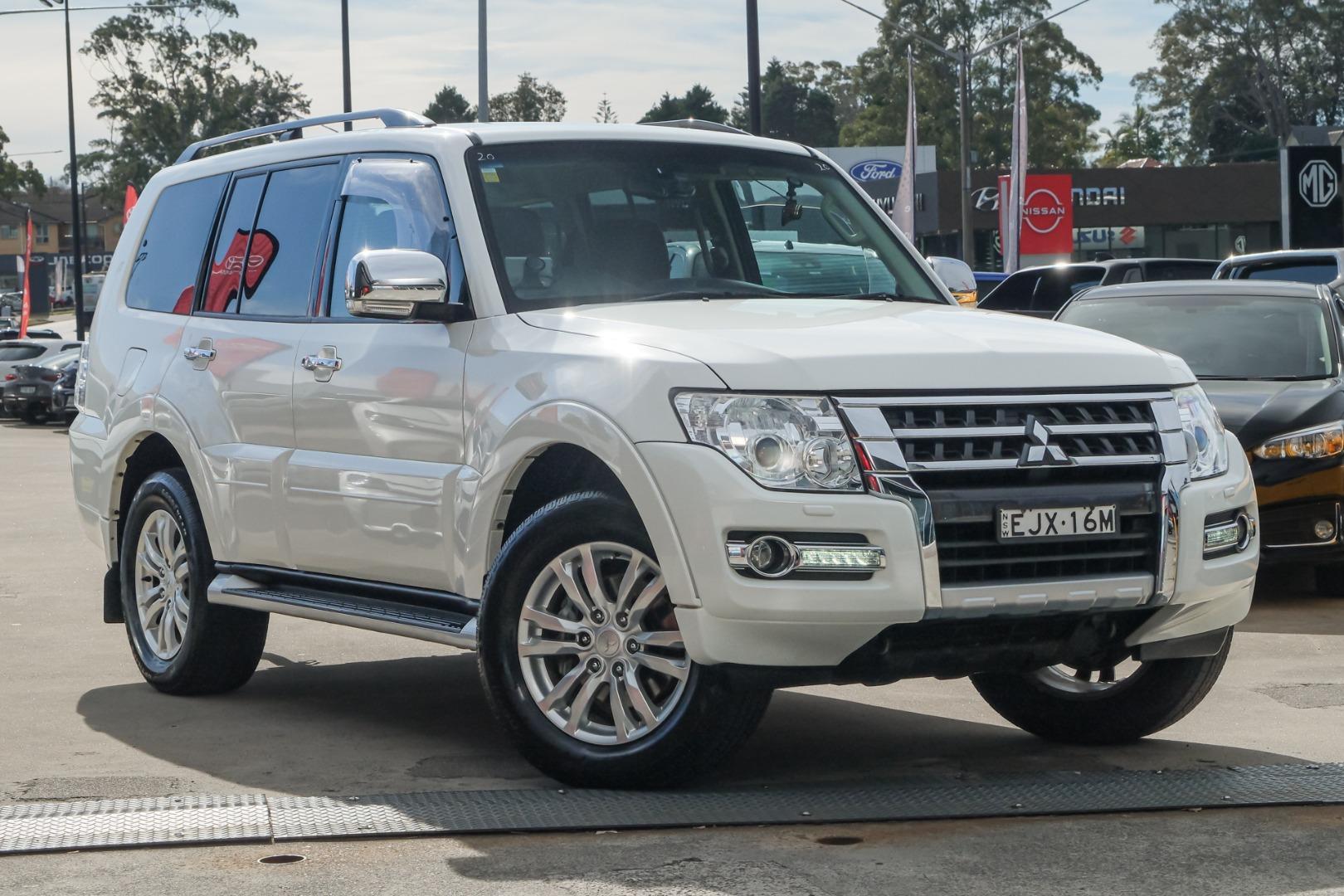 2019 Mitsubishi Pajero GLS in White