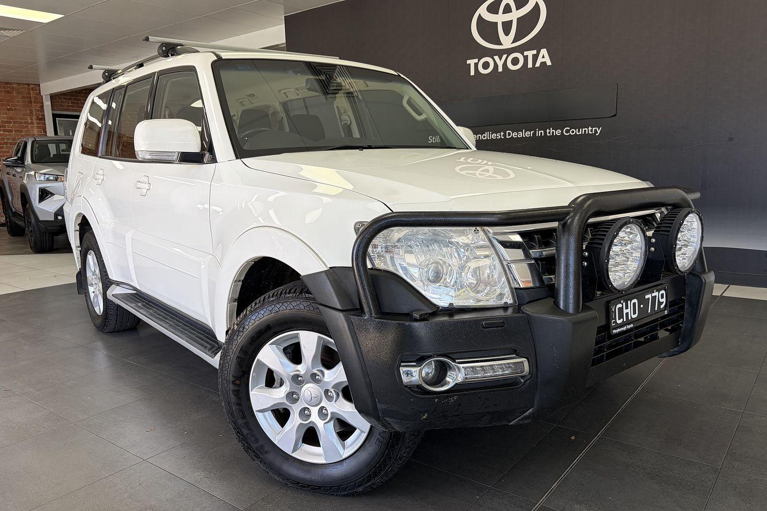 2020 Mitsubishi Pajero GLX in White