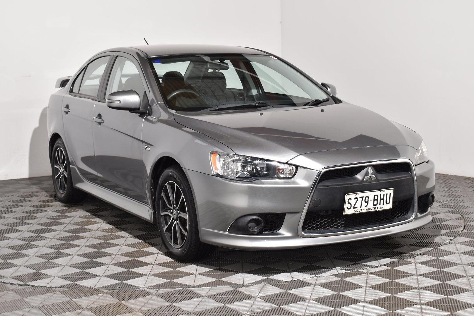 2015 Mitsubishi Lancer ES Sport in Grey