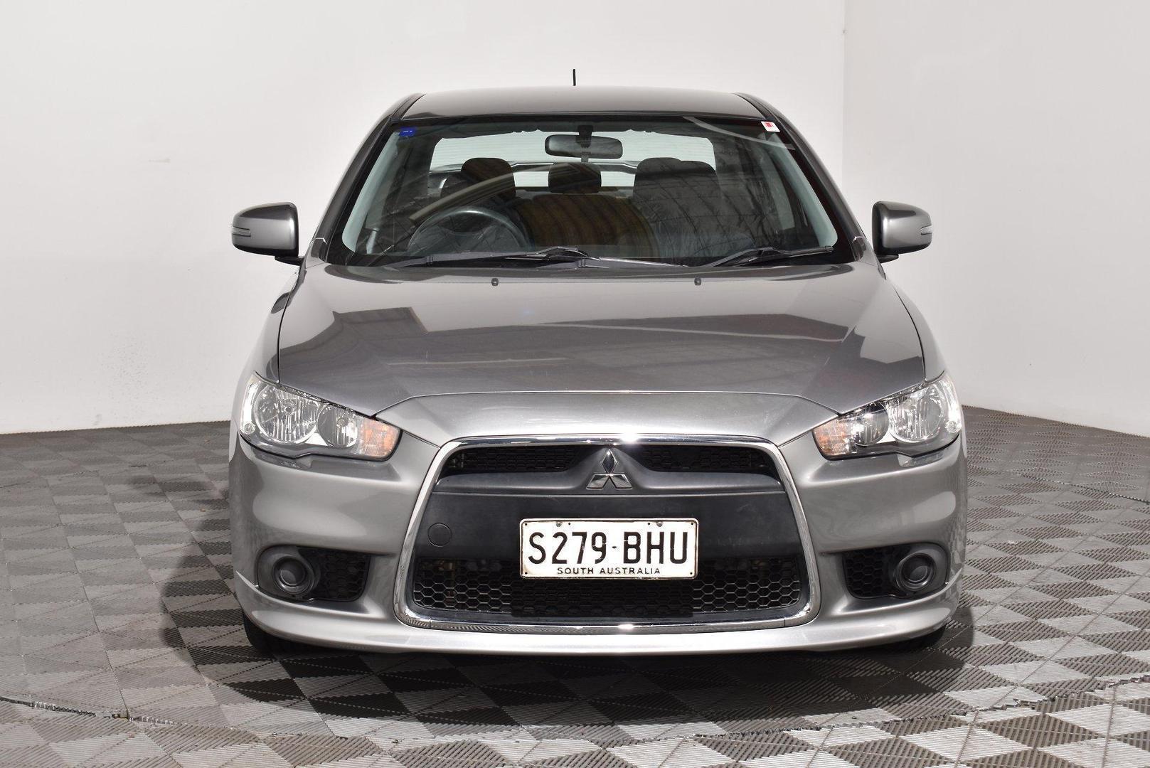 2015 Mitsubishi Lancer ES Sport in Grey