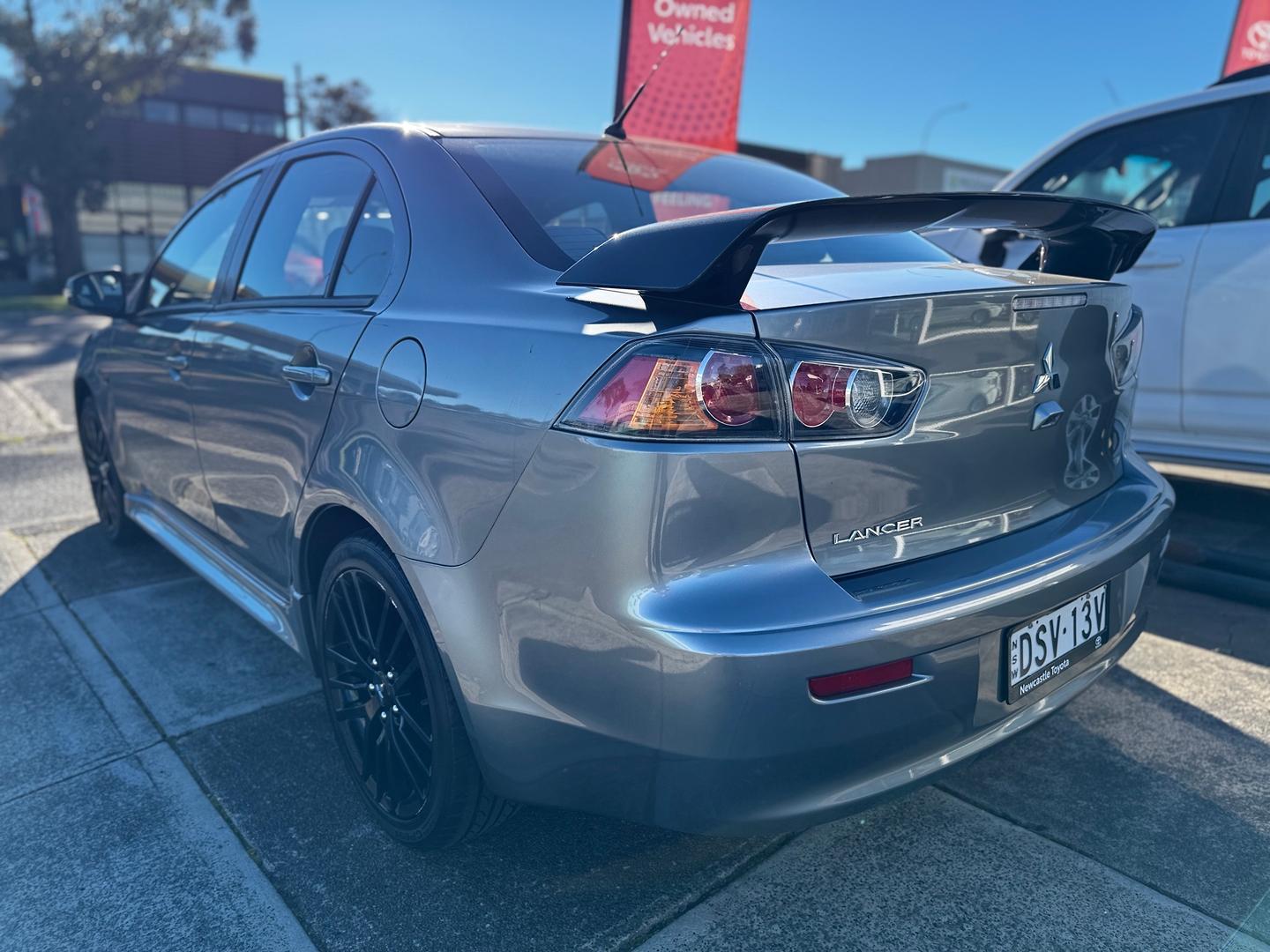2017 Mitsubishi Lancer ES Sport in Grey