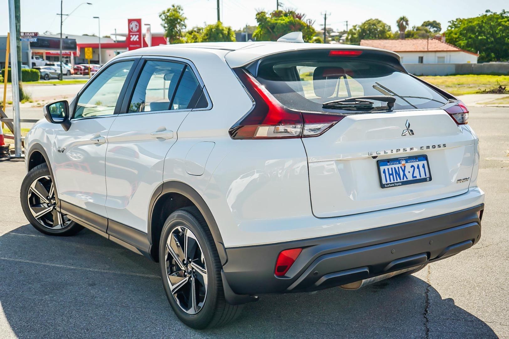 2022 Mitsubishi Eclipse Cross PHEV ES in White