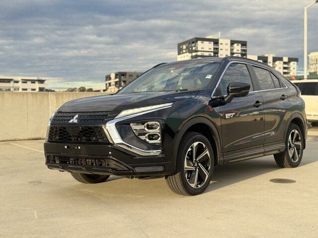 2023 Mitsubishi Eclipse Cross PHEV Exceed in Black