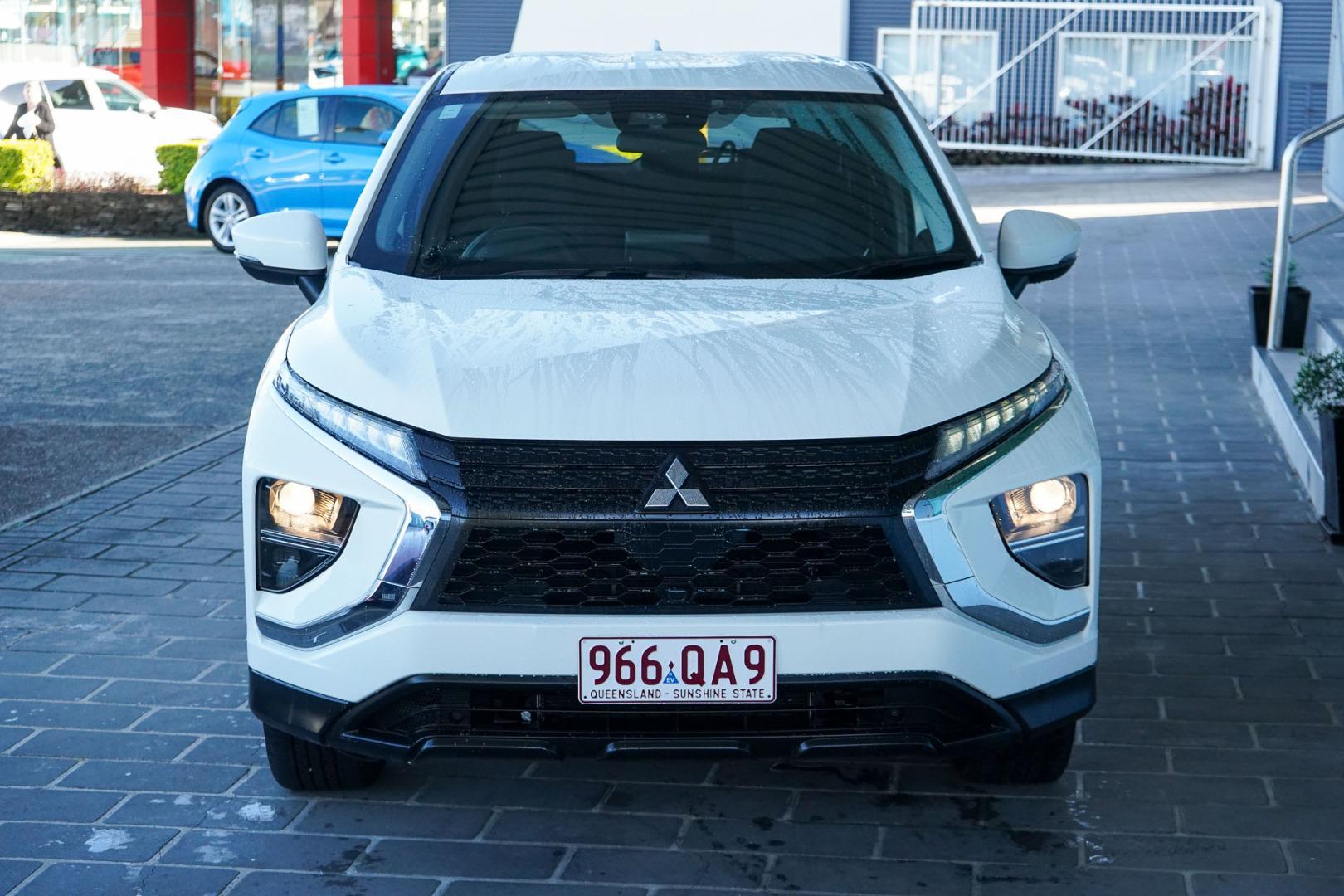 2024 Mitsubishi Eclipse Cross PHEV ES in White