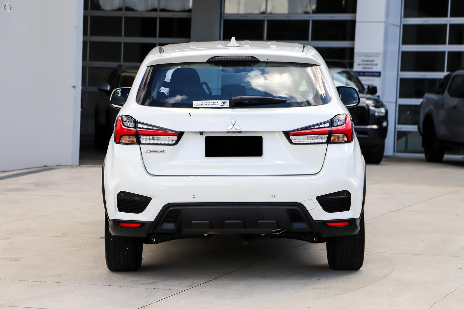 2024 Mitsubishi ASX ES in White