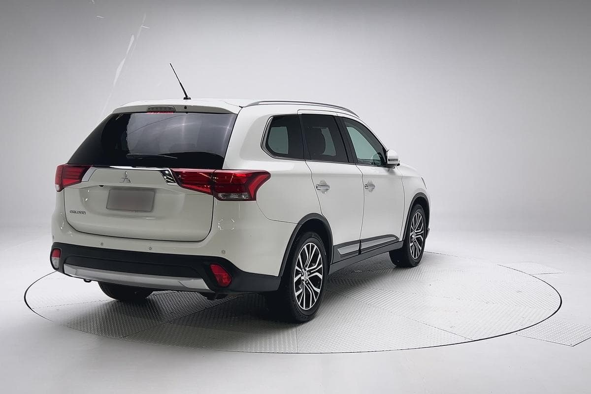2015 Mitsubishi Outlander Exceed in Other