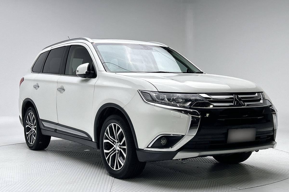2015 Mitsubishi Outlander Exceed in Other