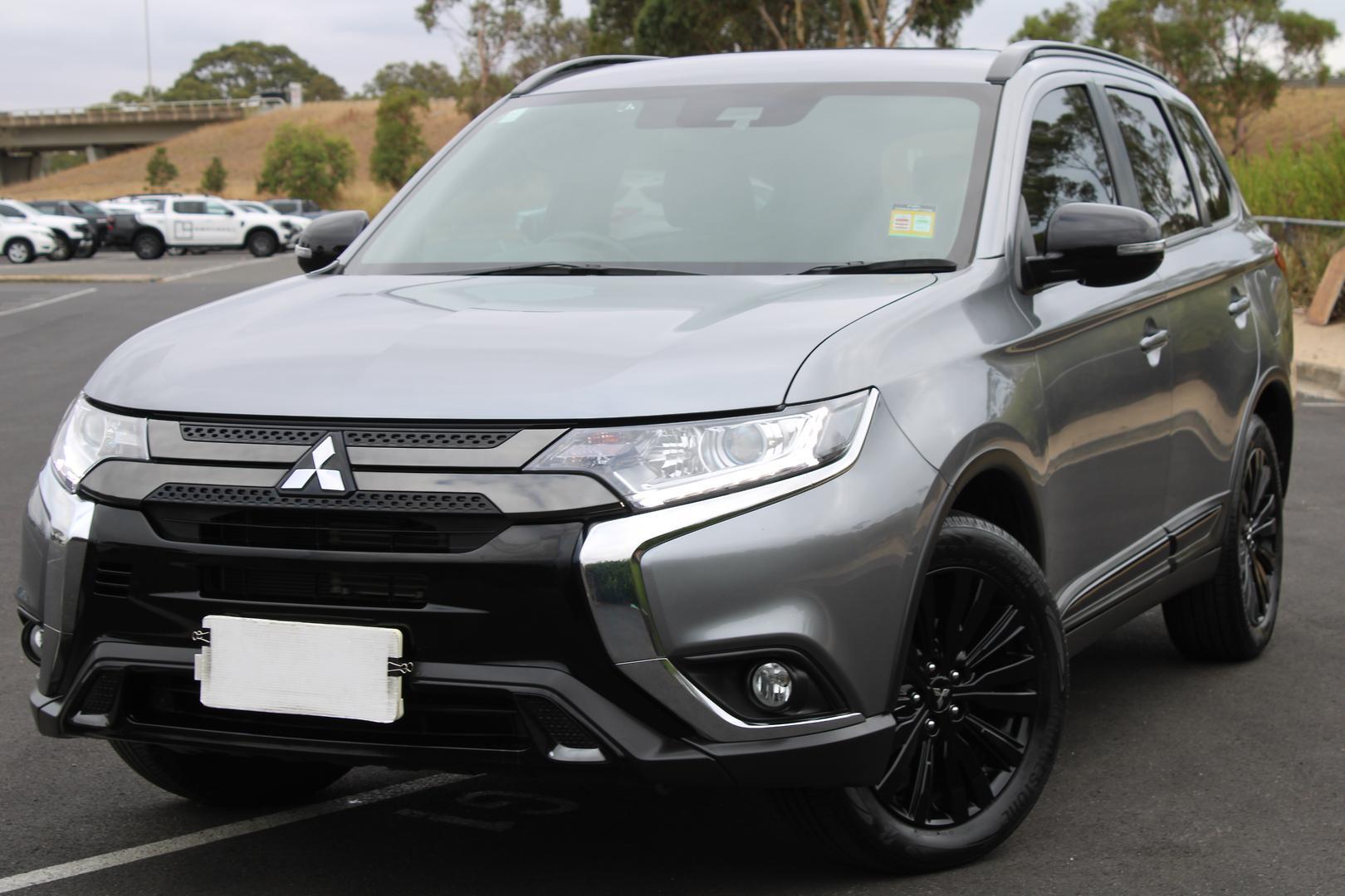 2021 Mitsubishi Outlander Black Edition in Other