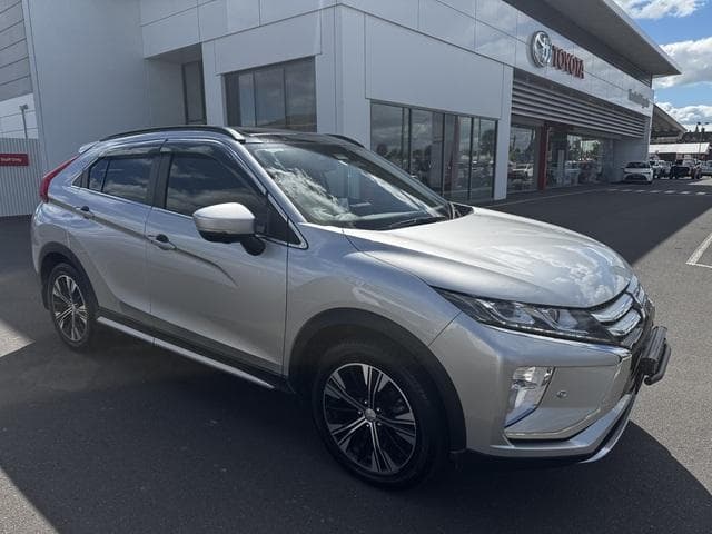 2018 Mitsubishi Eclipse Cross Exceed in Silver Metallic