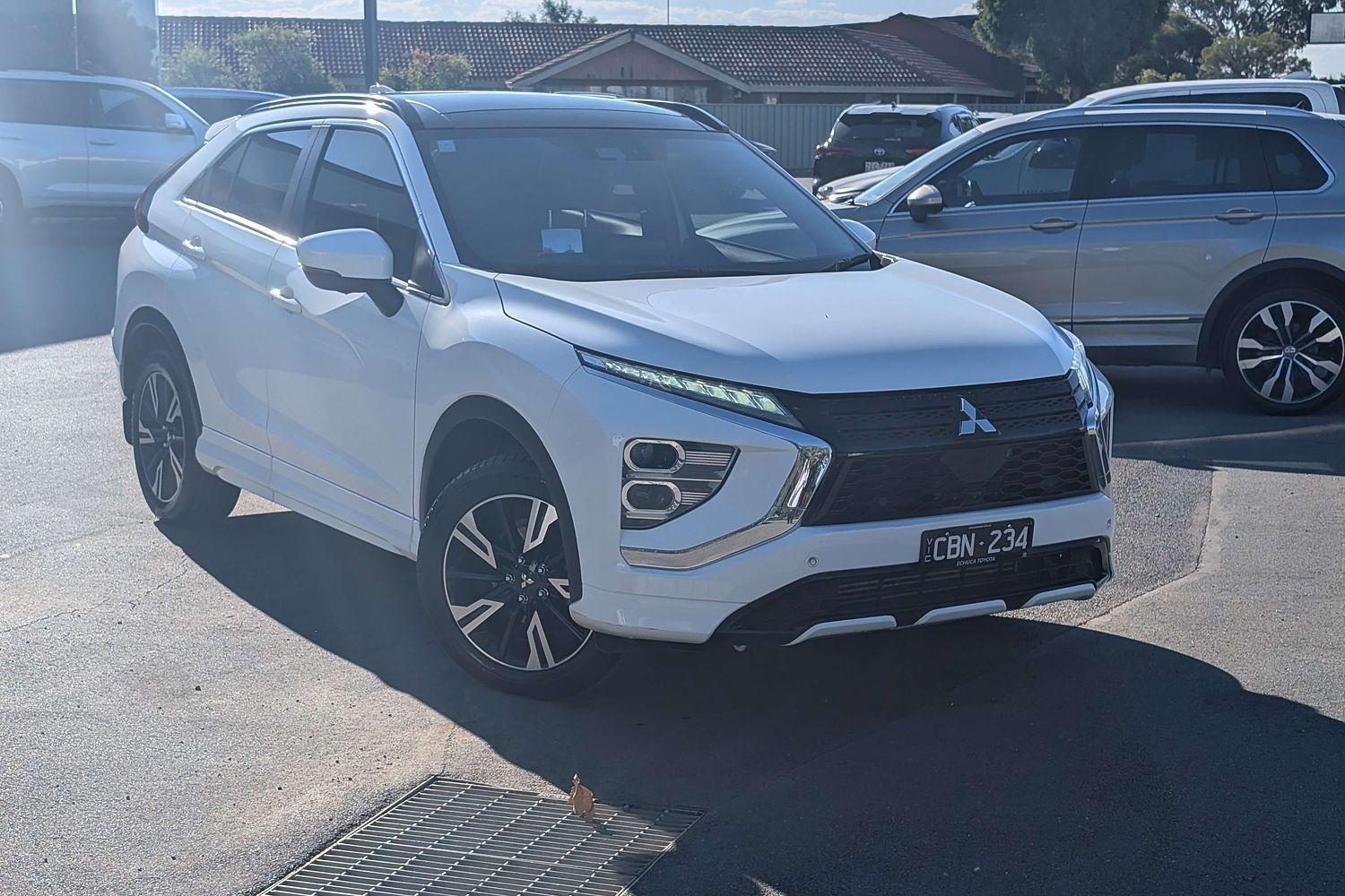 2020 Mitsubishi Eclipse Cross Exceed in White