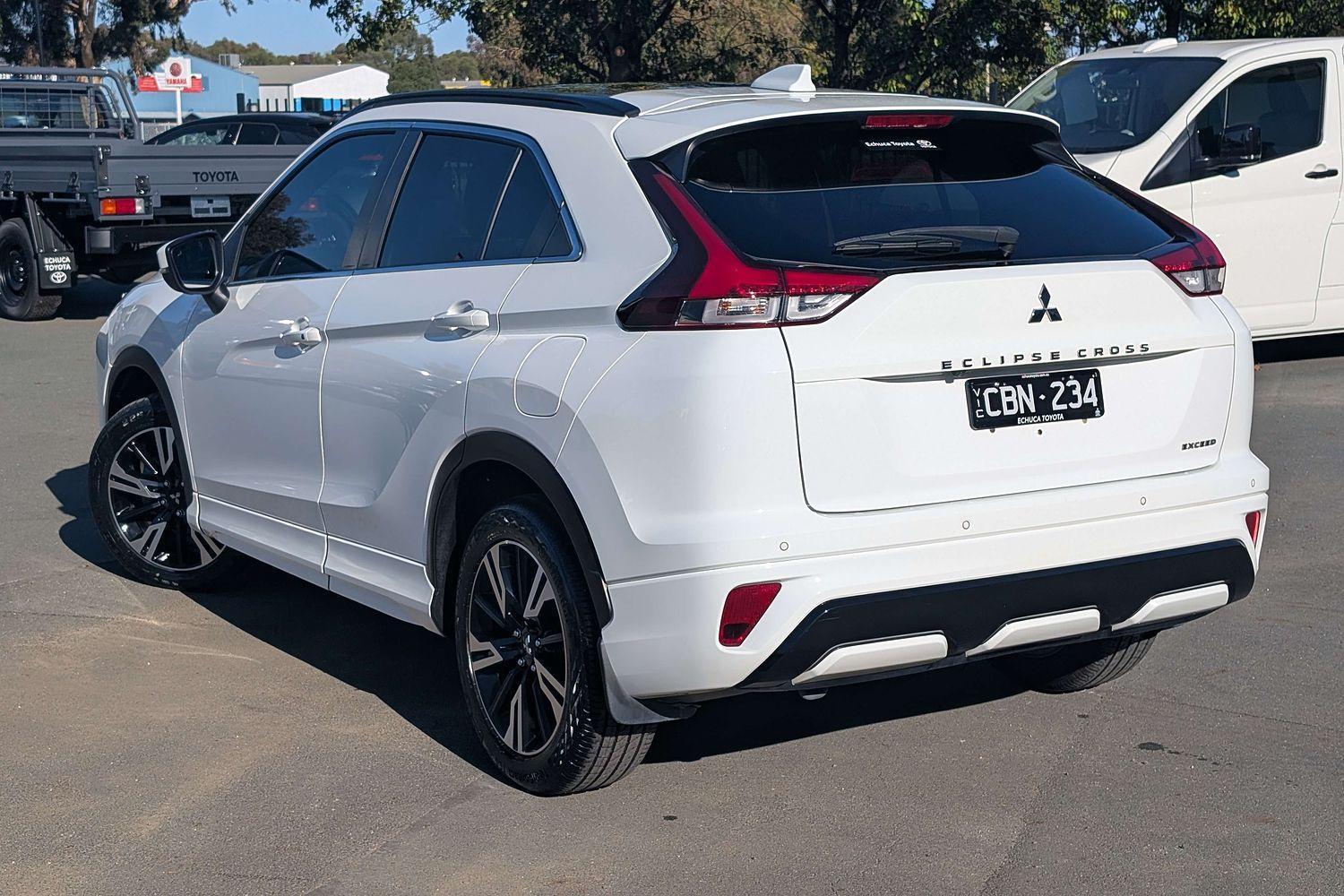 2020 Mitsubishi Eclipse Cross Exceed in White