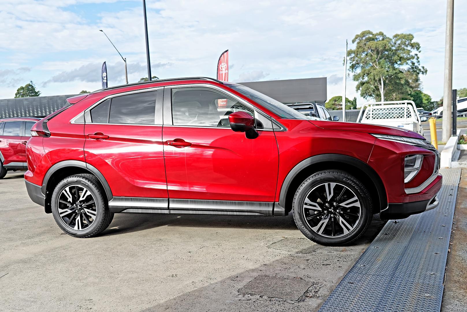 2023 Mitsubishi Eclipse Cross Aspire in Red