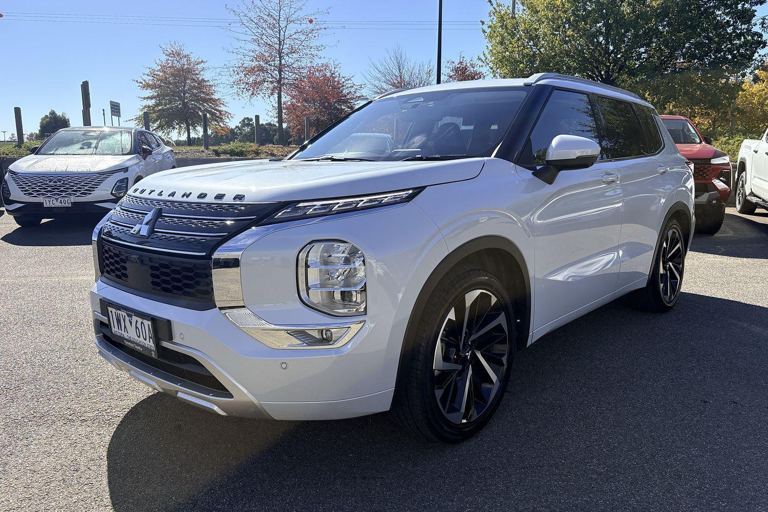 2022 Mitsubishi Outlander Exceed in Other