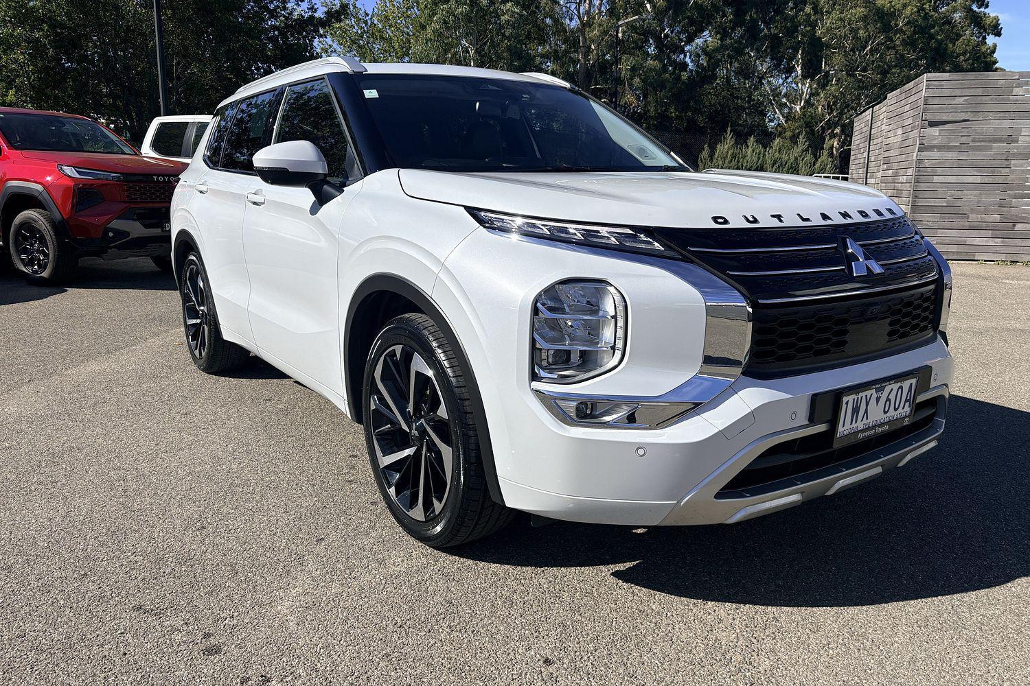 2022 Mitsubishi Outlander Exceed in Other