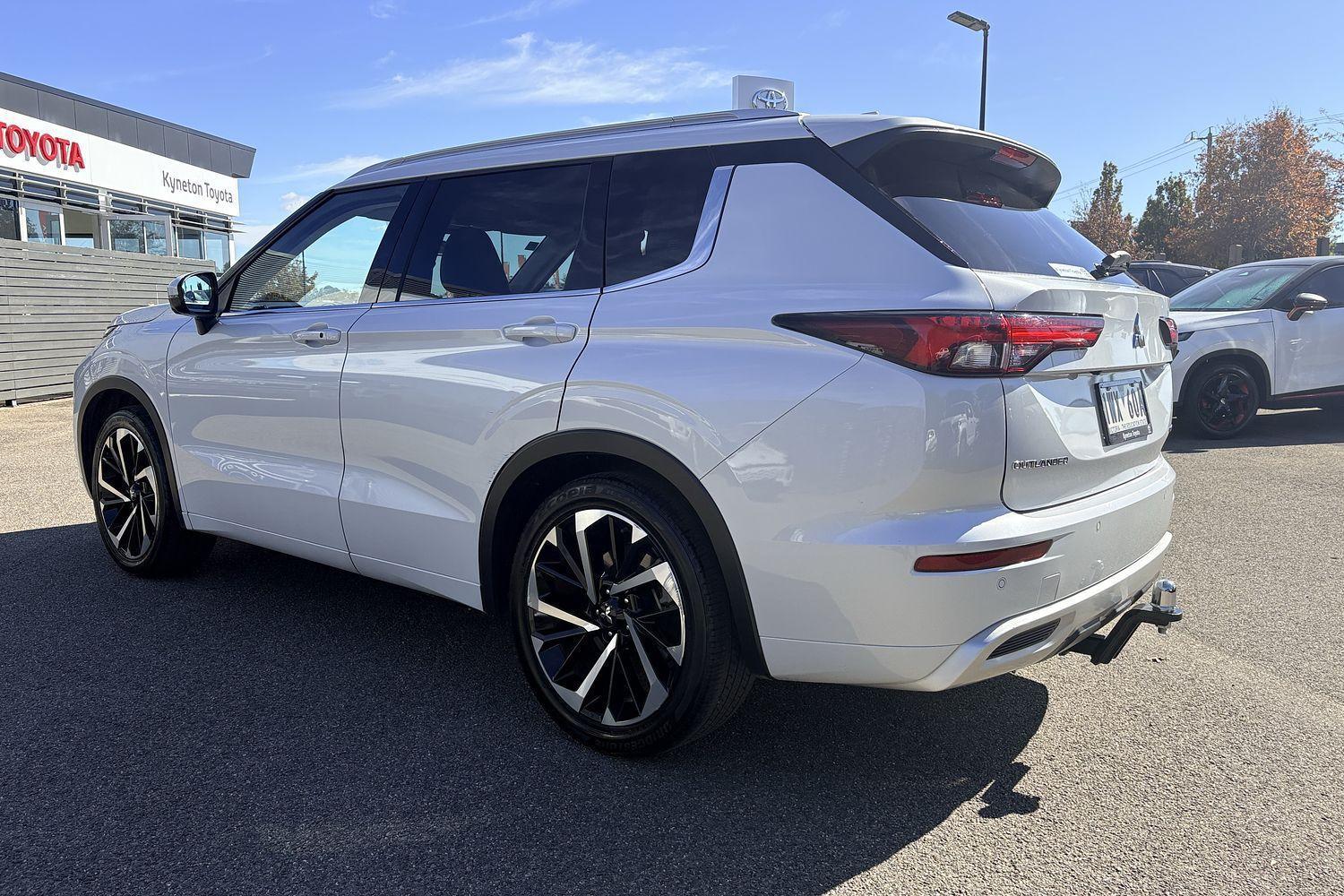 2022 Mitsubishi Outlander Exceed in Other