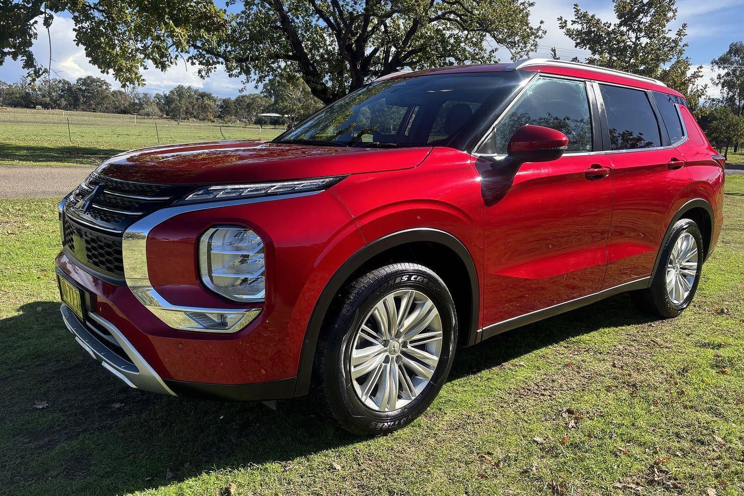 2022 Mitsubishi Outlander LS in Other