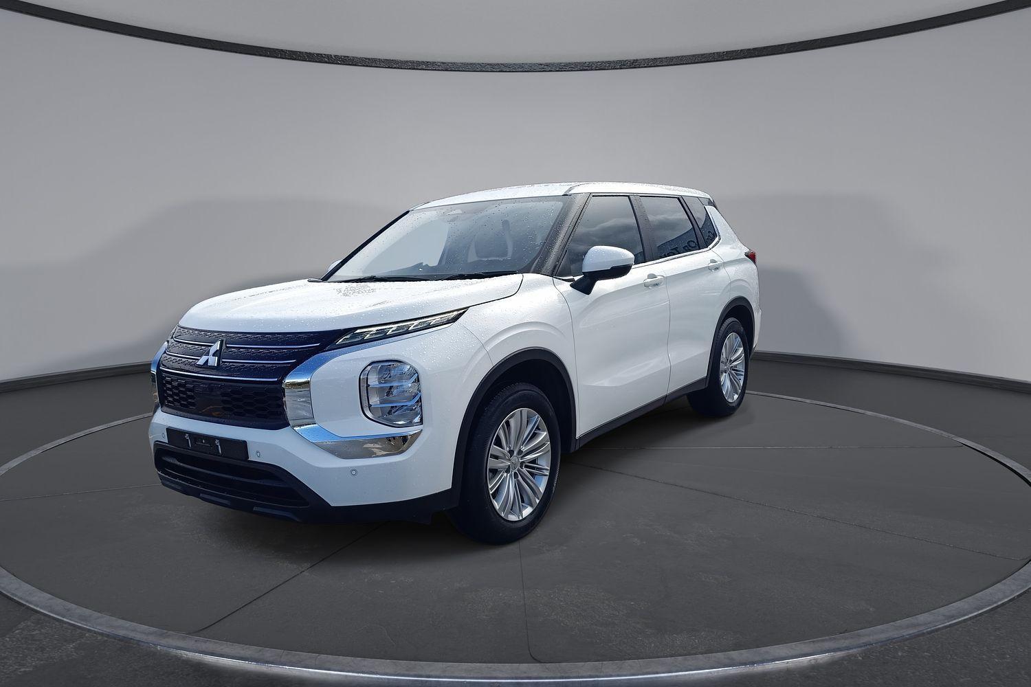 2022 Mitsubishi Outlander ES in Other