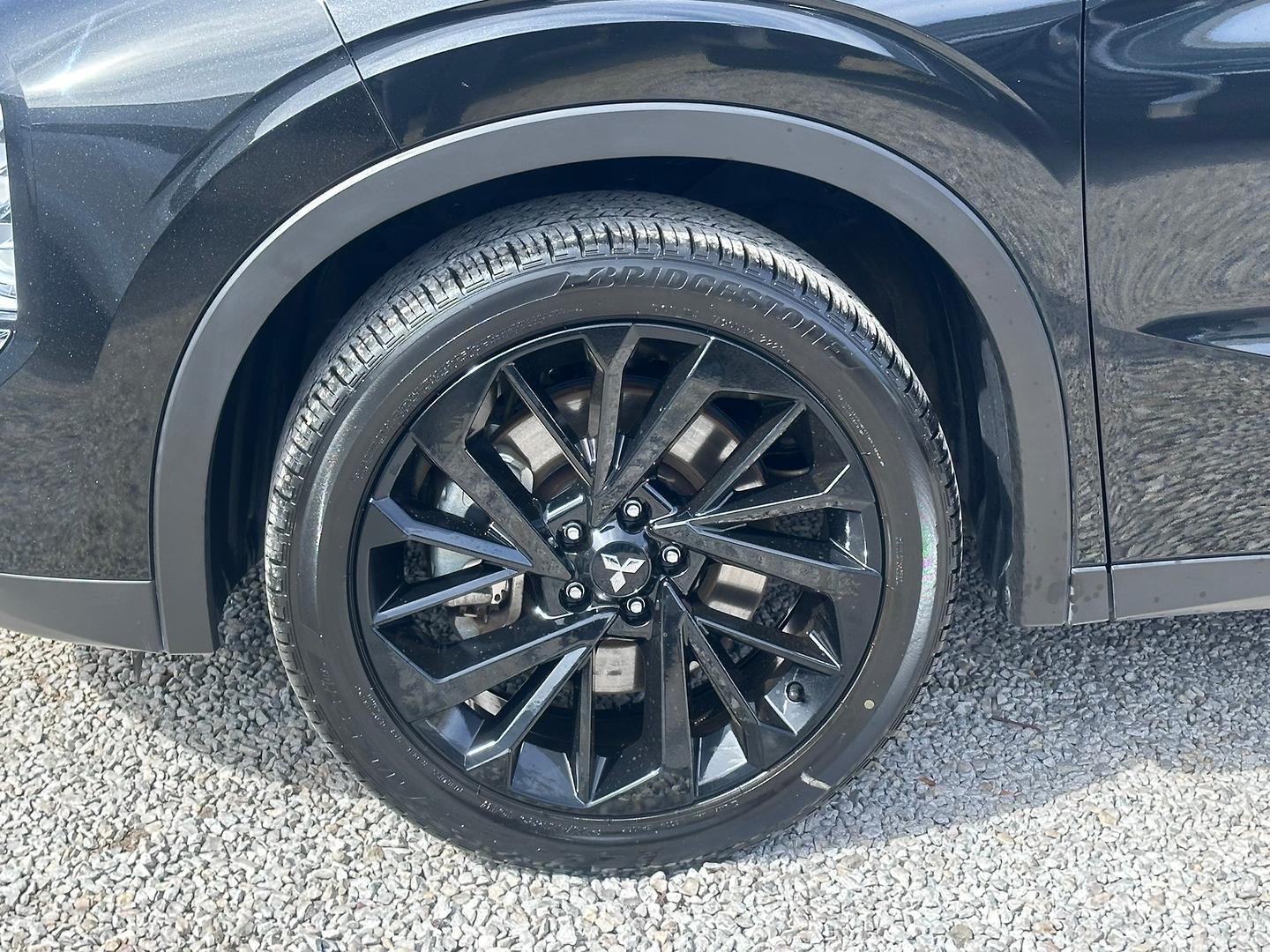 2023 Mitsubishi Outlander LS in Other