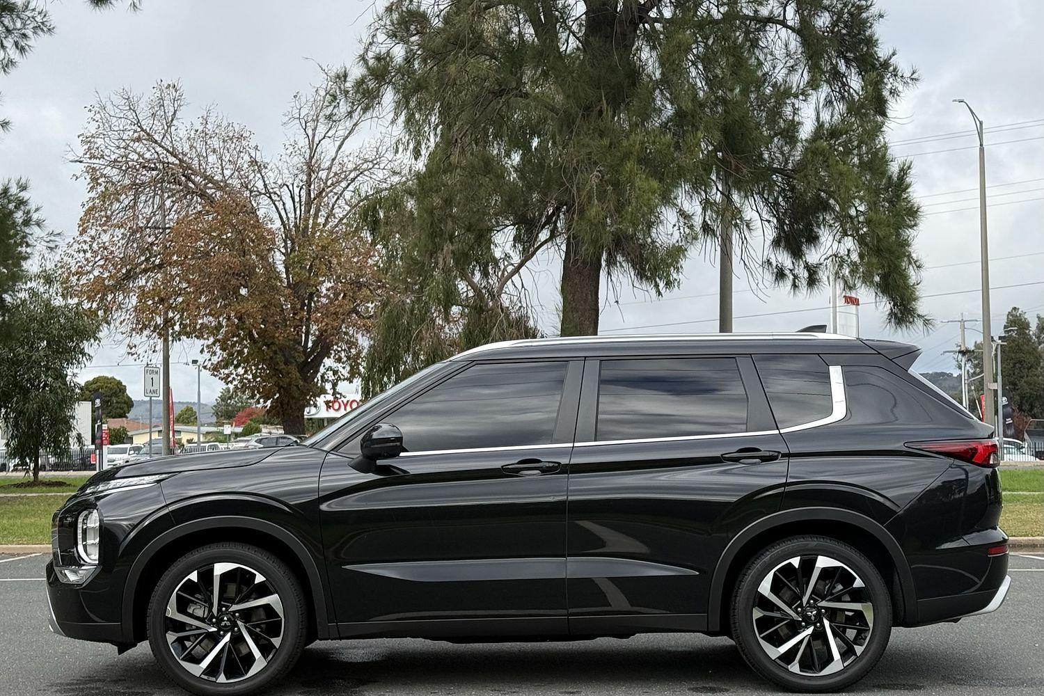 2024 Mitsubishi Outlander Aspire in Other