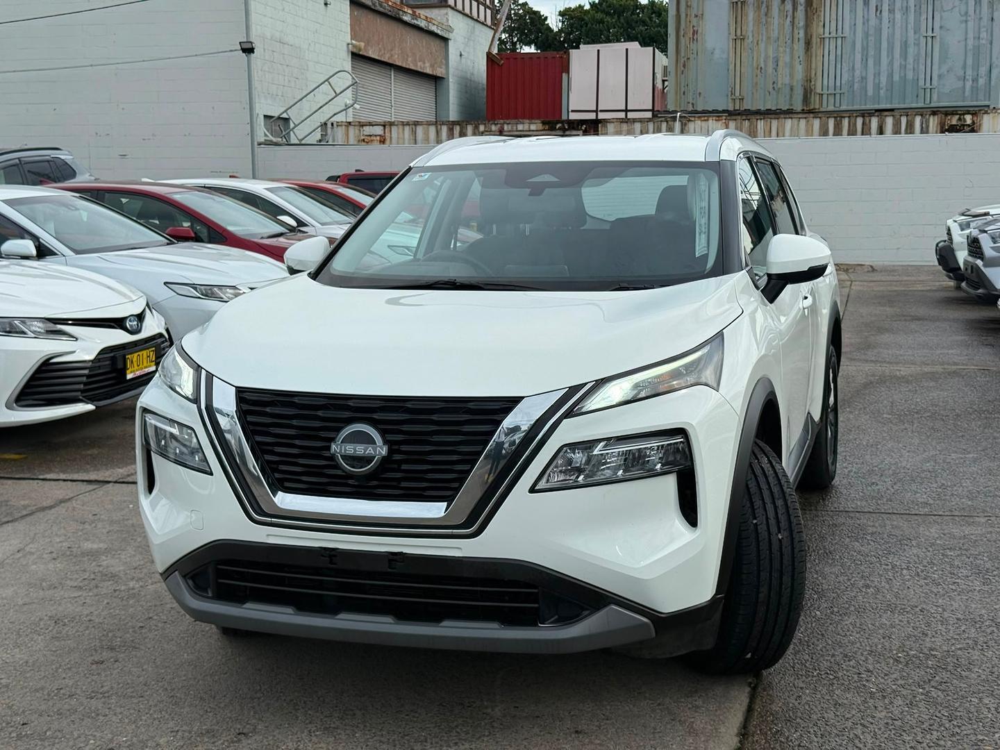 2024 Nissan X-TRAIL ST in White