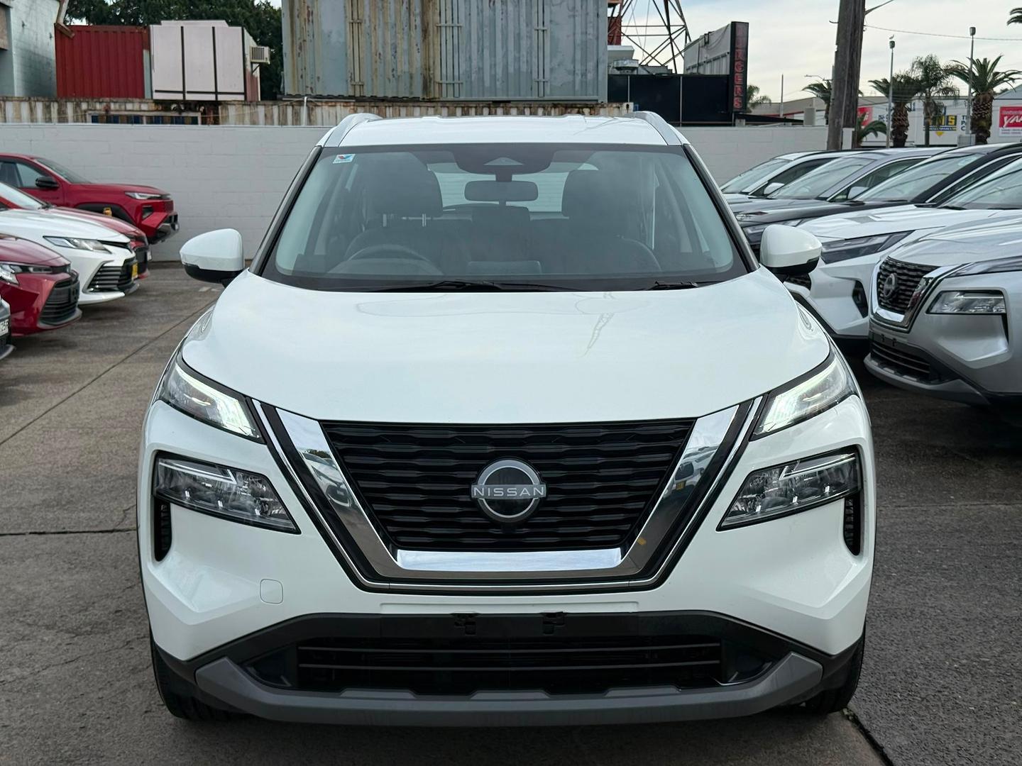 2024 Nissan X-TRAIL ST in White