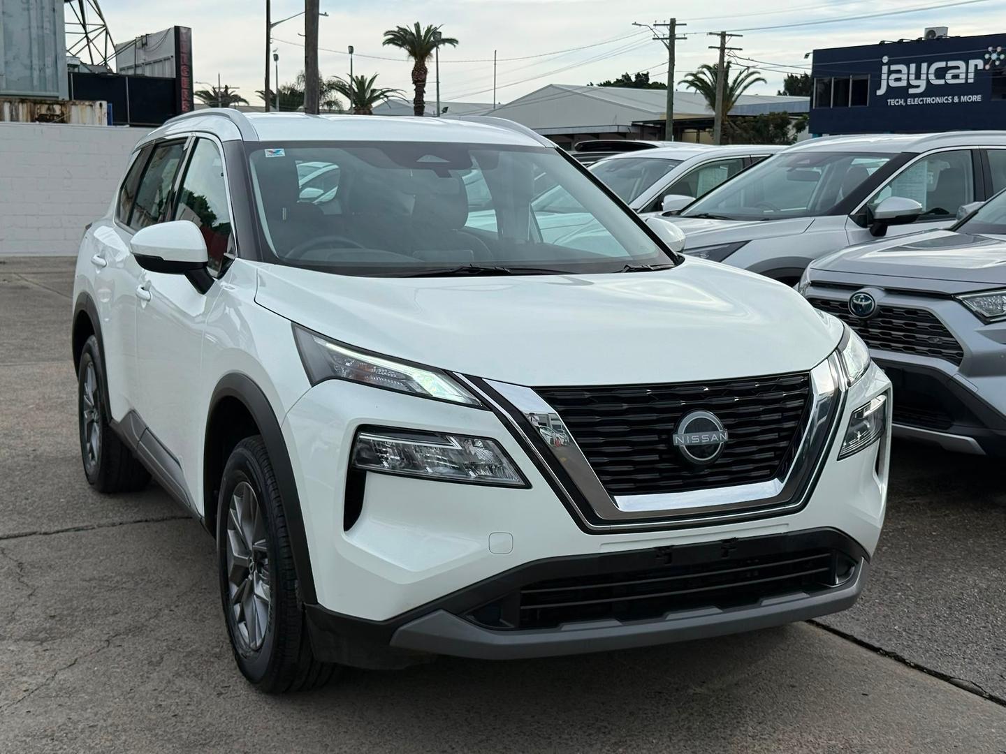 2024 Nissan X-TRAIL ST in White