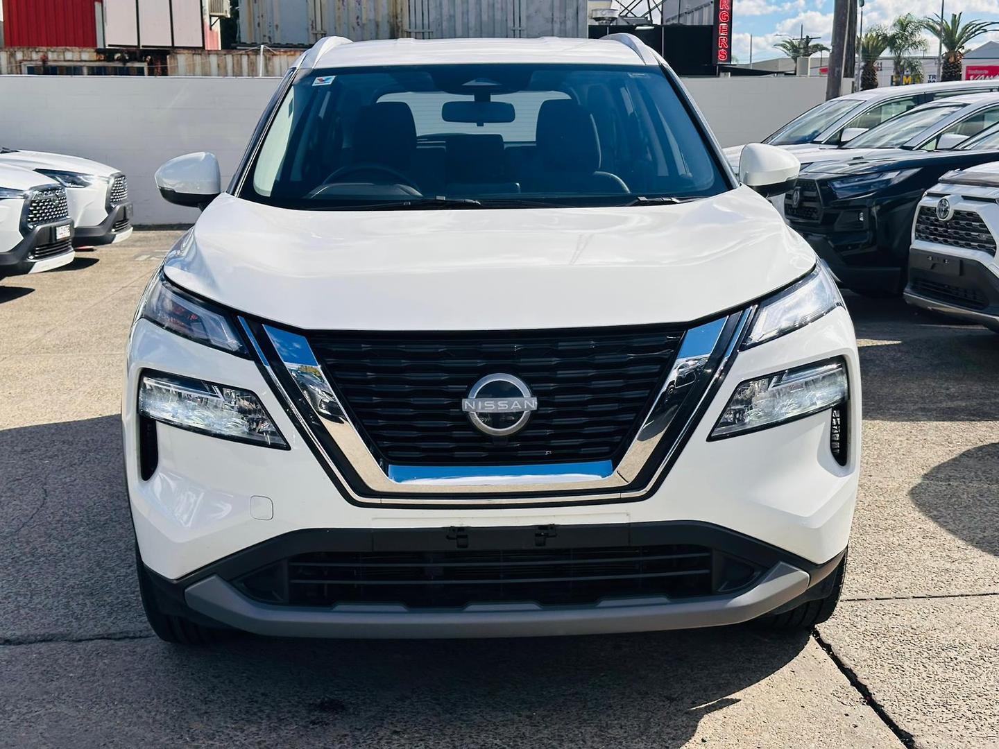 2024 Nissan X-TRAIL ST in White