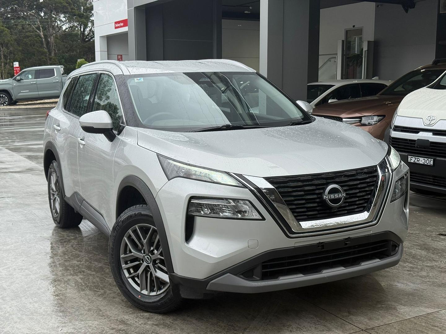 2024 Nissan X-TRAIL ST in Silver