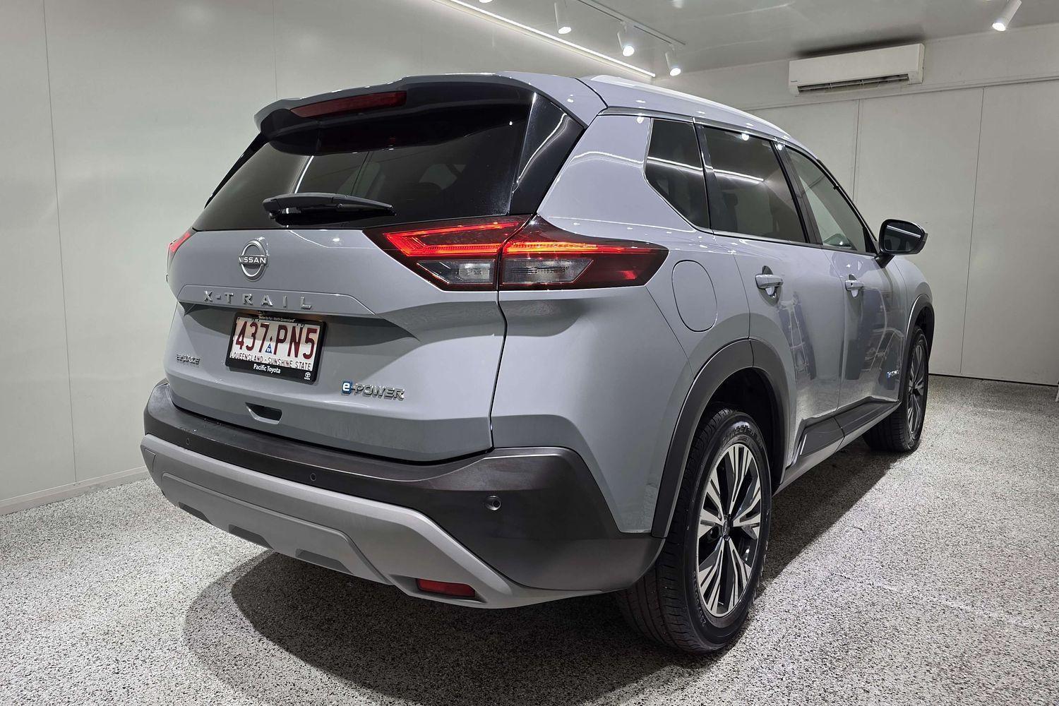 2023 Nissan X-TRAIL ST-L e-POWER in Grey