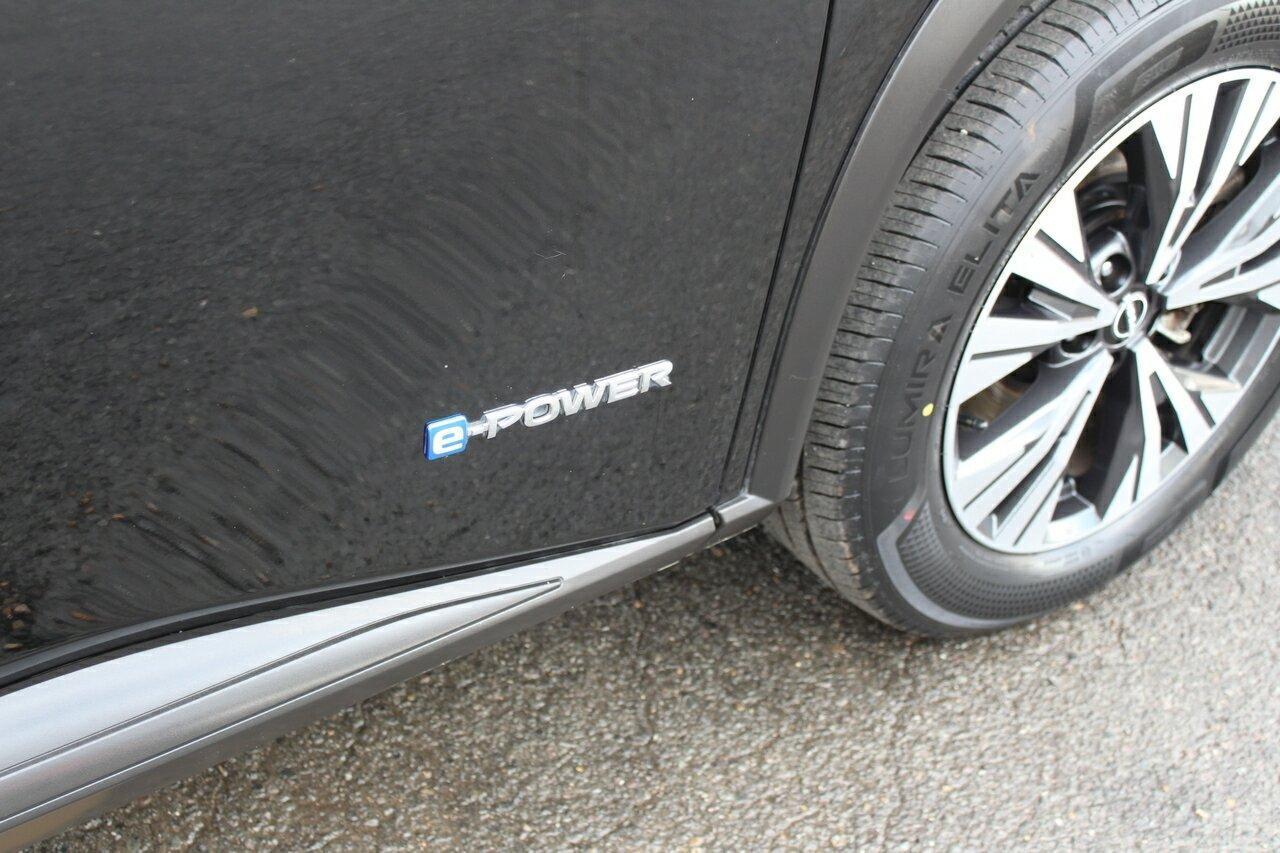2023 Nissan X-TRAIL ST-L e-POWER in Black