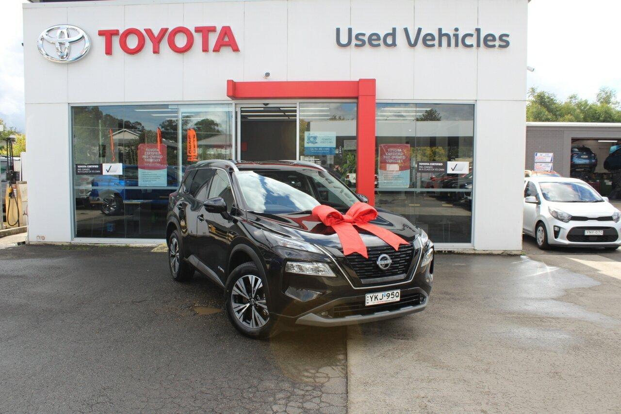 2023 Nissan X-TRAIL ST-L e-POWER in Black