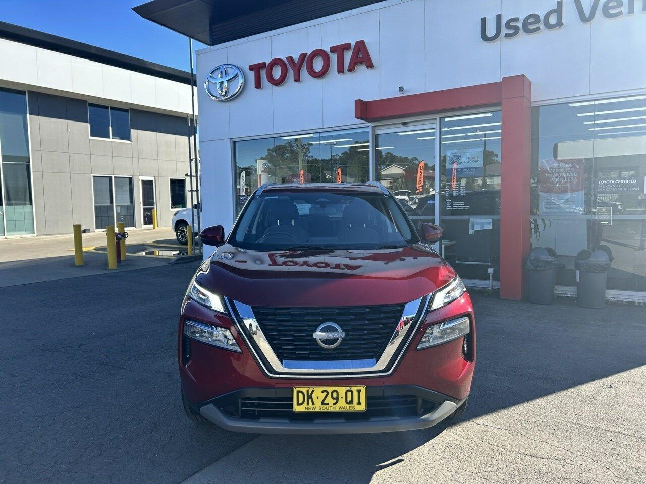 2024 Nissan X-TRAIL ST in Red