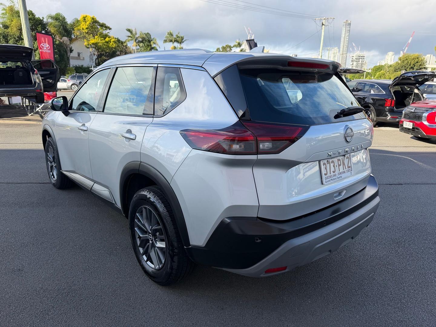 2025 Nissan X-TRAIL ST in Silver